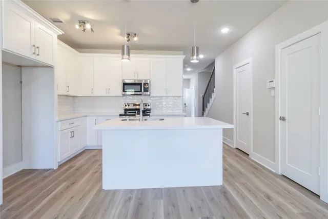 $459,900 | 9821 Richcroft Street, Houston, TX 77029