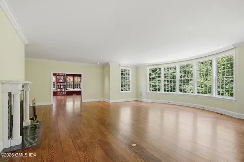 $7,995,000 | 115 Lower Cross Road, Greenwich, CT 06831
