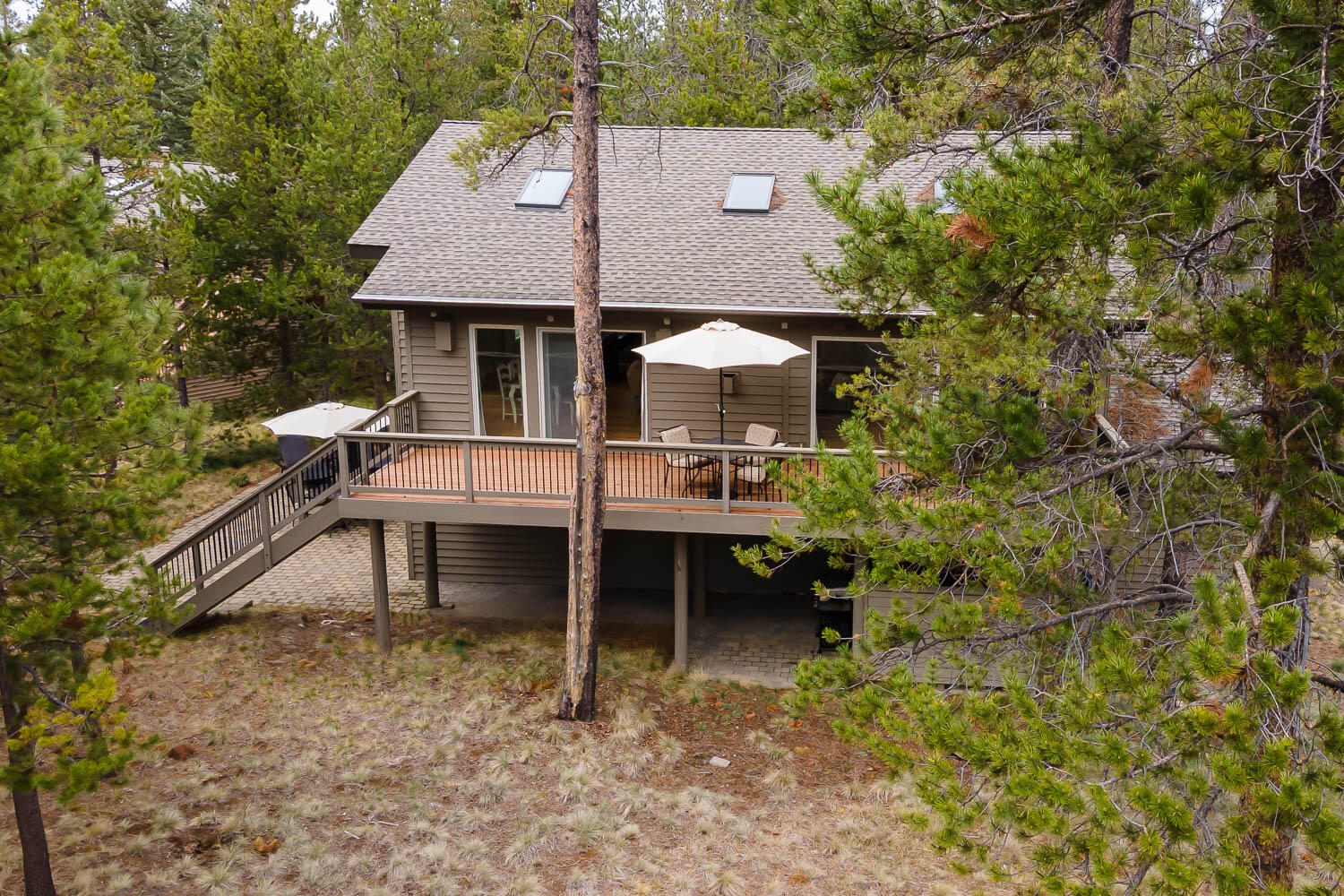 57781 Blue Goose Lane, Unit 4 Sunriver, OR 97707 - Photo 35 of 36 Back Deck