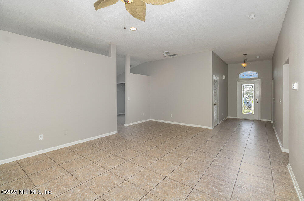 141 South Twin Maple Road St. Augustine, FL 32084 - Photo 8 of 28 005_141southtwinmaple_10-edit_624