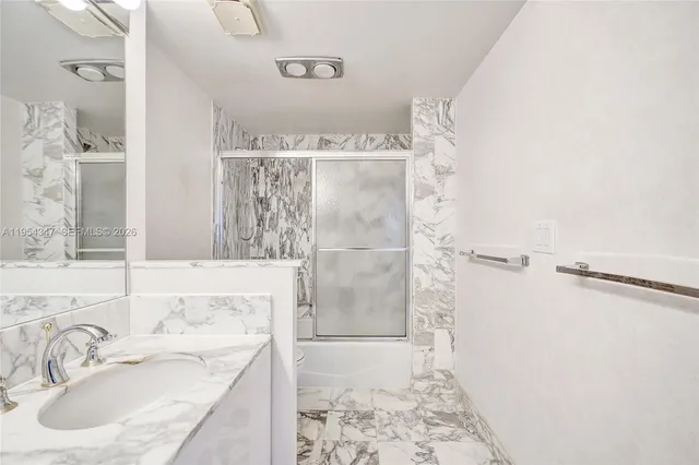 $7,800 | 9801 Collins Avenue, Unit 8S, Bal Harbour, FL 33154