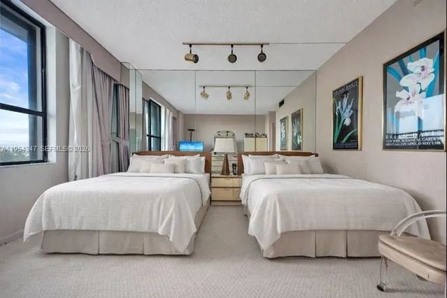 $7,800 | 9801 Collins Avenue, Unit 8S, Bal Harbour, FL 33154