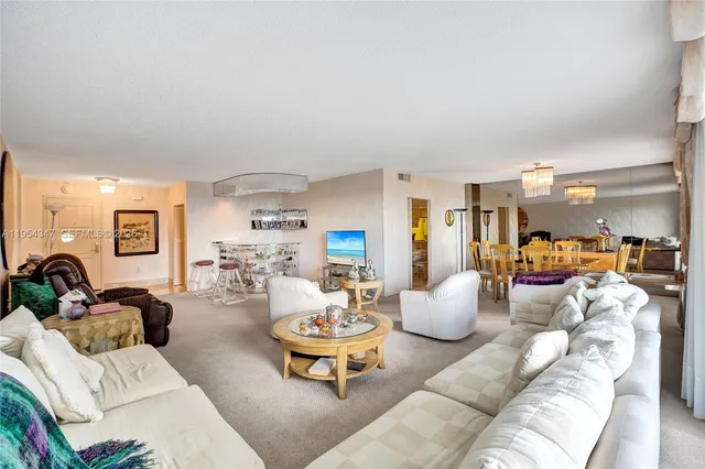 $7,800 | 9801 Collins Avenue, Unit 8S, Bal Harbour, FL 33154