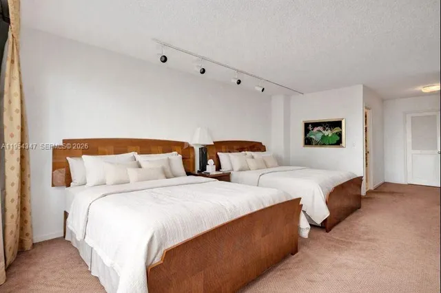 $7,800 | 9801 Collins Avenue, Unit 8S, Bal Harbour, FL 33154