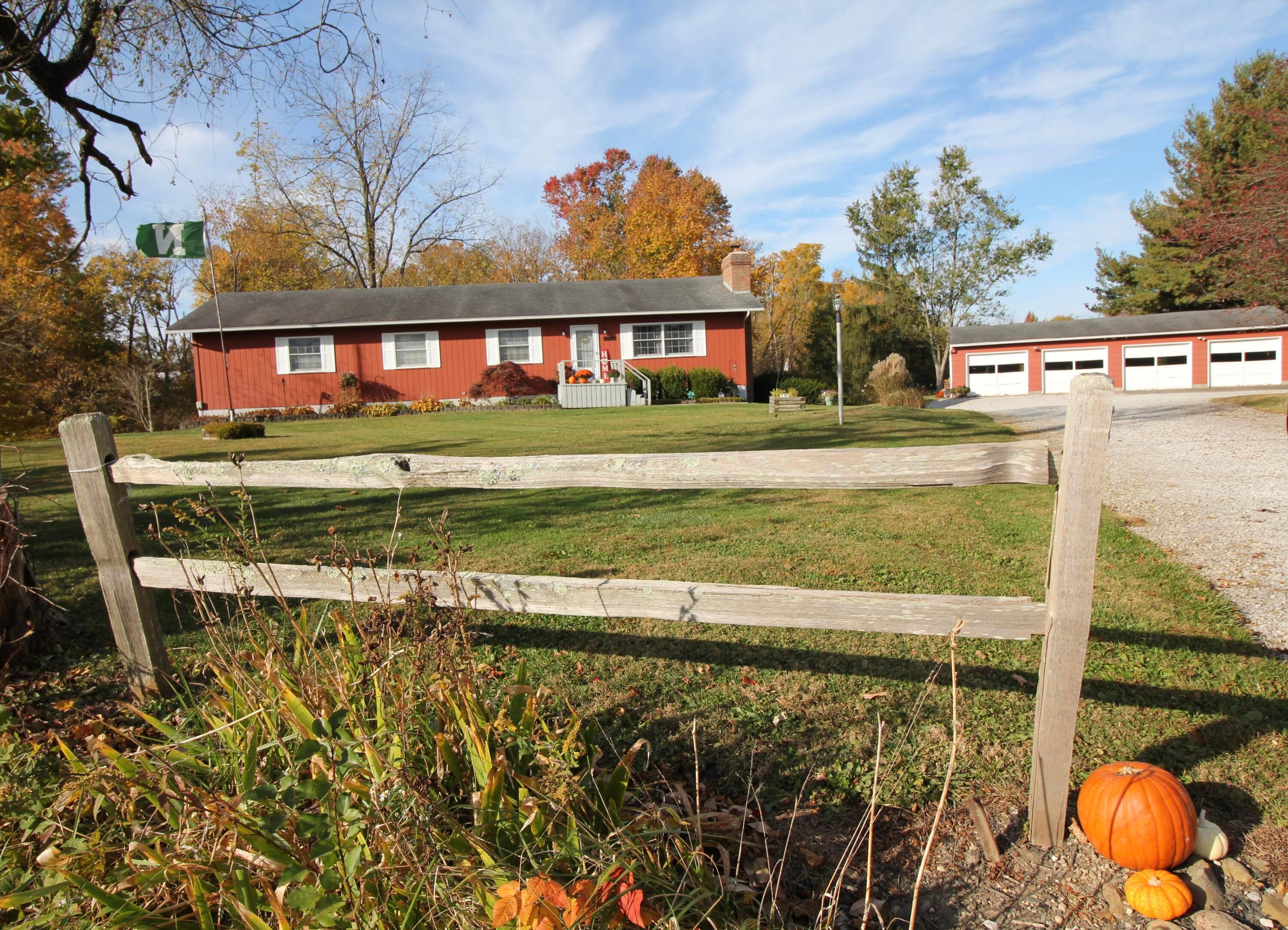 2501 Burnside Road Northwest Johnstown, OH 43031 - Photo 2 of 36 fullsizeoutput_86b7
