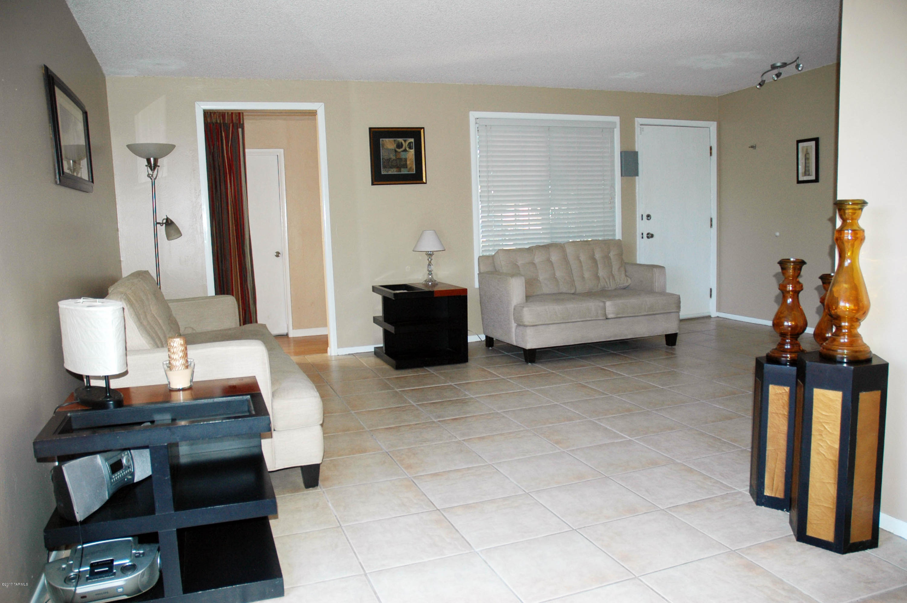 3020 South Harrison Road Tucson, AZ 85730 - Photo 5 of 37