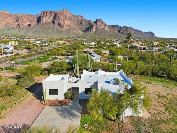 $624,900 | 4979 East Pioneer Street, Apache Junction, AZ 85119