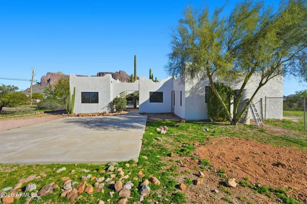 $624,900 | 4979 East Pioneer Street, Apache Junction, AZ 85119