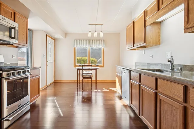 $260,000 | 14121 Norwich Lane, Unit 103, Orland Park, IL 60467