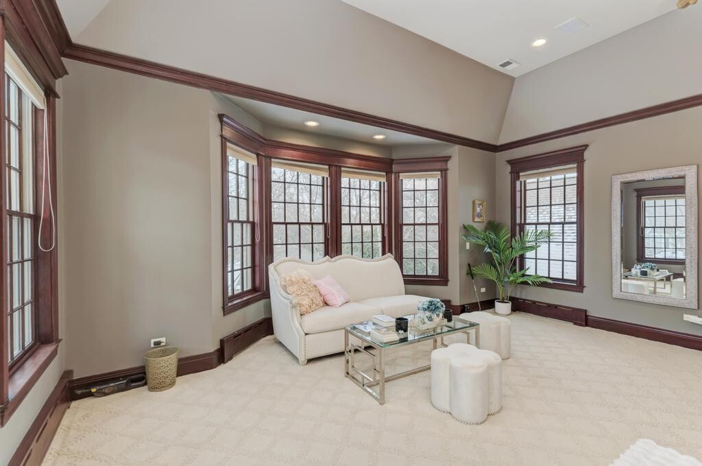 1499 Sheridan Road Highland Park, IL 60035 - Photo 52 of 87