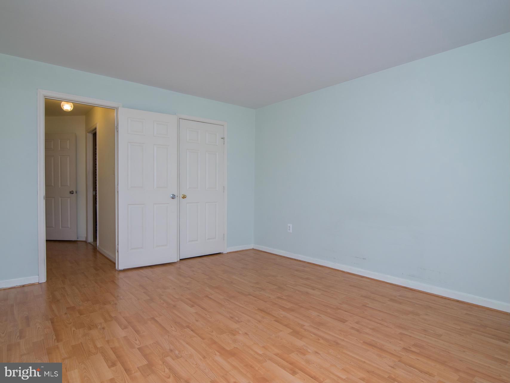 20576 Snowshoe Square, Unit 102 Ashburn, VA 20147 - Photo 17 of 30 Master Bedroom