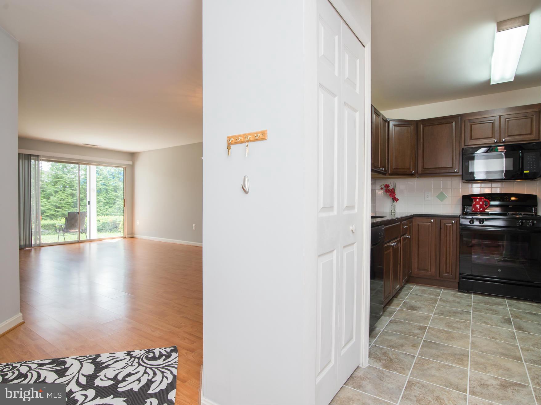20576 Snowshoe Square, Unit 102 Ashburn, VA 20147 - Photo 9 of 30 Interior