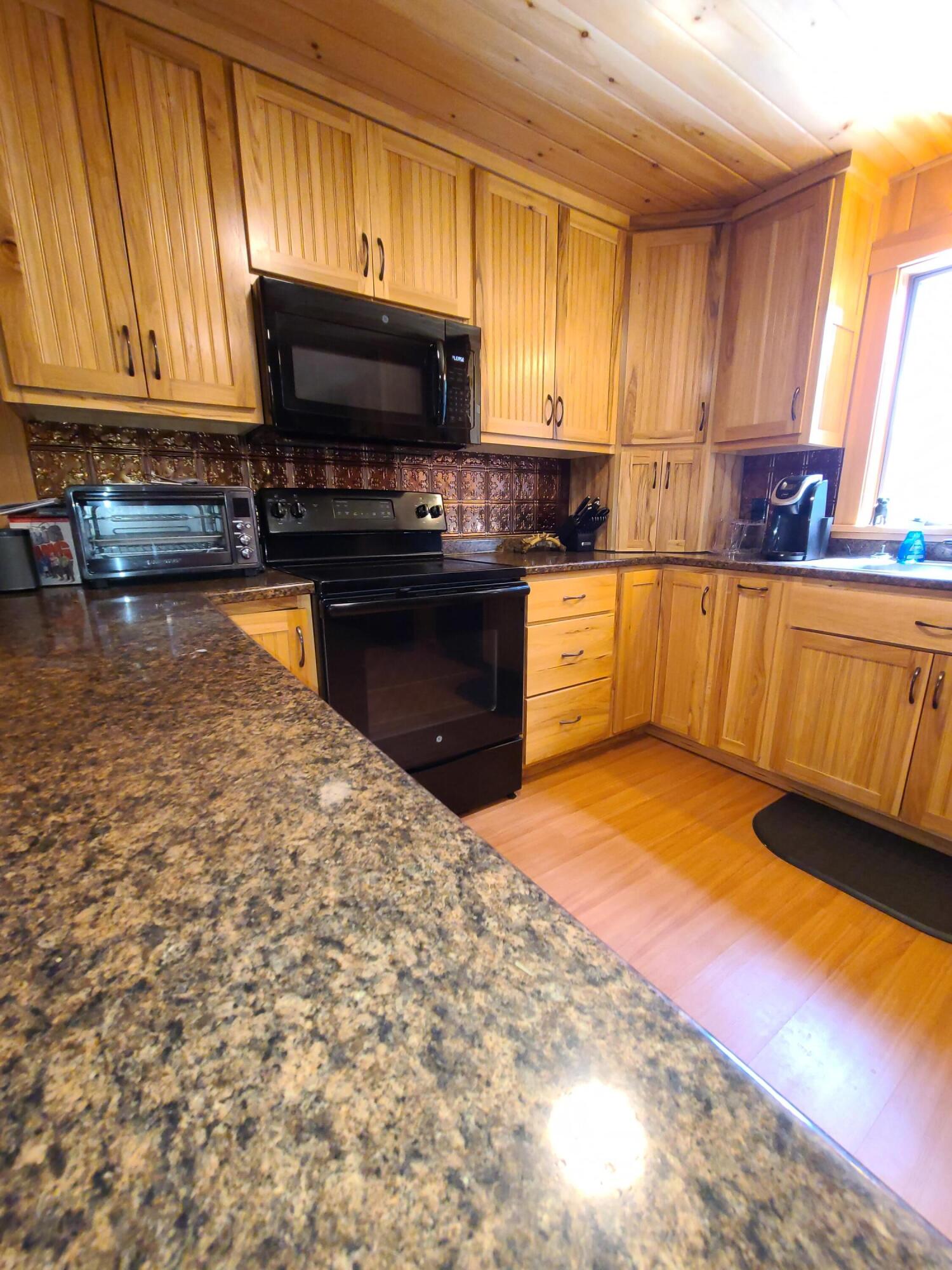 809 Dallas Hill Road Dallas Plt, ME 04970 - Photo 4 of 37 32