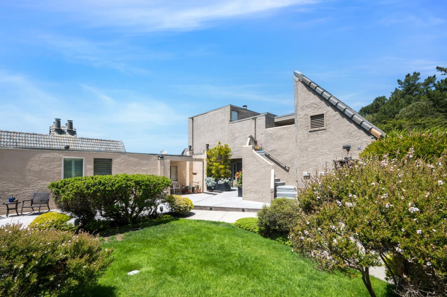 415 Roberts Road Pacifica, CA 94044 - Photo 54 of 69 a house view with a garden space