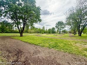 5288 Torrey Road Flint, MI 48507 - Photo 38 of 41