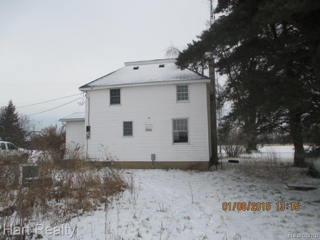 6250 Arendt Road Peck, MI 48466 - Photo 3 of 10 010.jpg