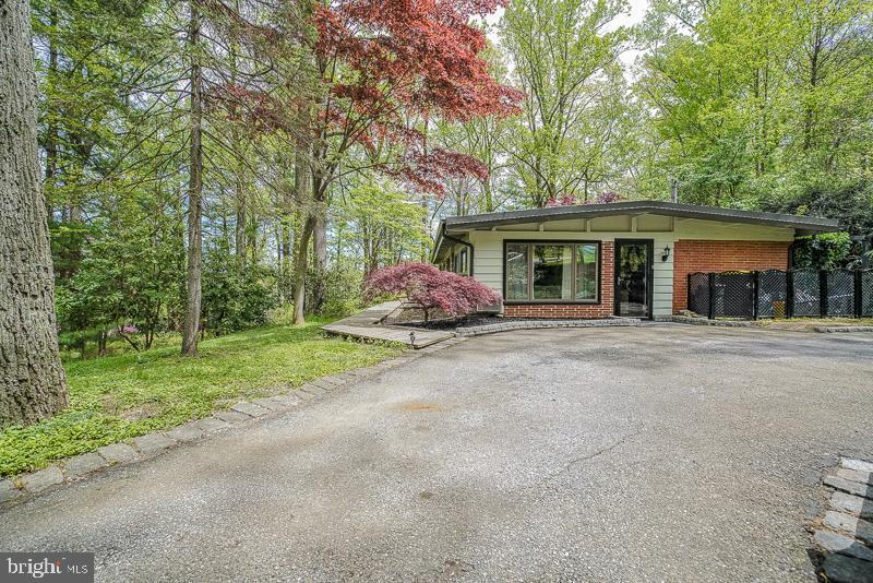432 Sharon Drive Wayne, PA 19087 - Photo 1 of 58