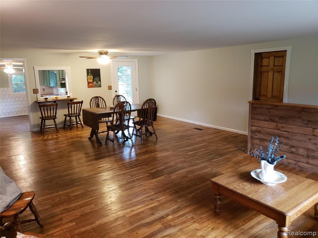 2465 Carpenter Road Lapeer, MI 48446 - Photo 14 of 28