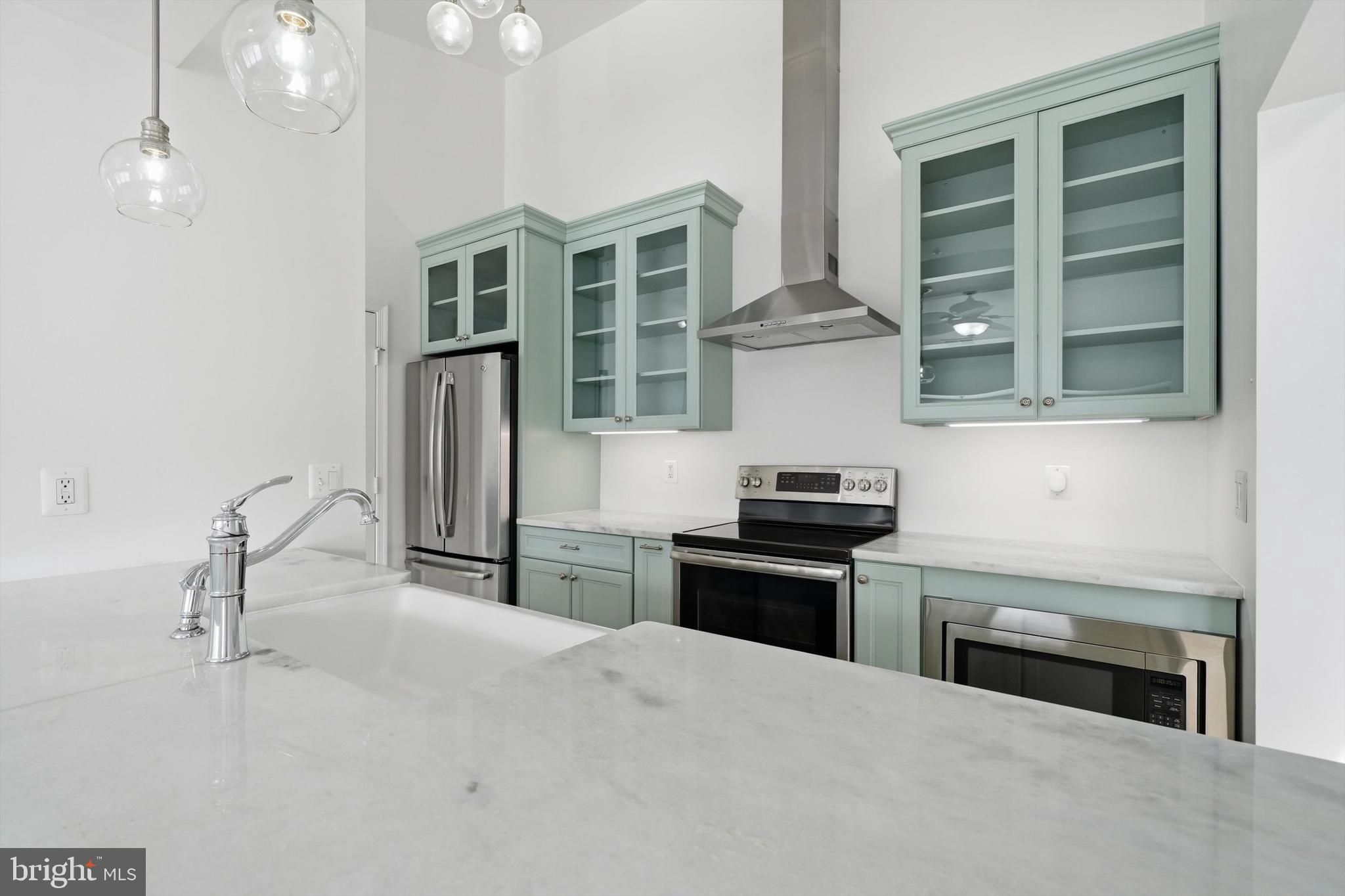 2610 Camelback Lane, Unit 919 Silver Spring, MD 20906 - Photo 14 of 49 Kitchen
