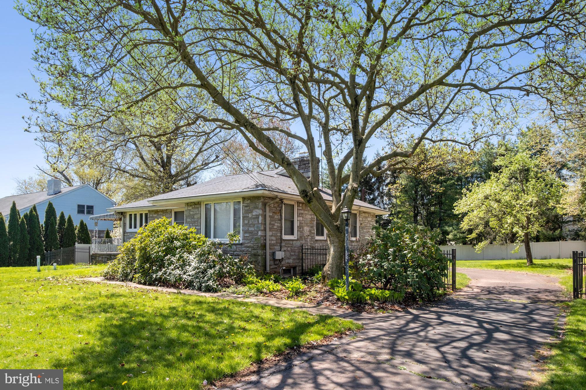 1306 Welsh Road Lansdale, PA 19446 - Photo 3 of 17 Gallery Image 3