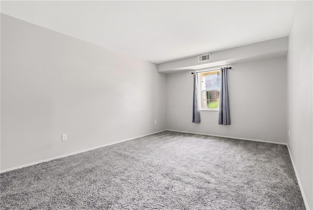 551 Sloop Road, Unit 67 Pittsburgh, PA 15237 - Photo 25 of 39 Nicely sized primary bedroom.