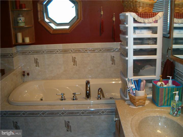 36 Cardinal Road Levittown, PA 19057 - Photo 9 of 19 Master Bathroom