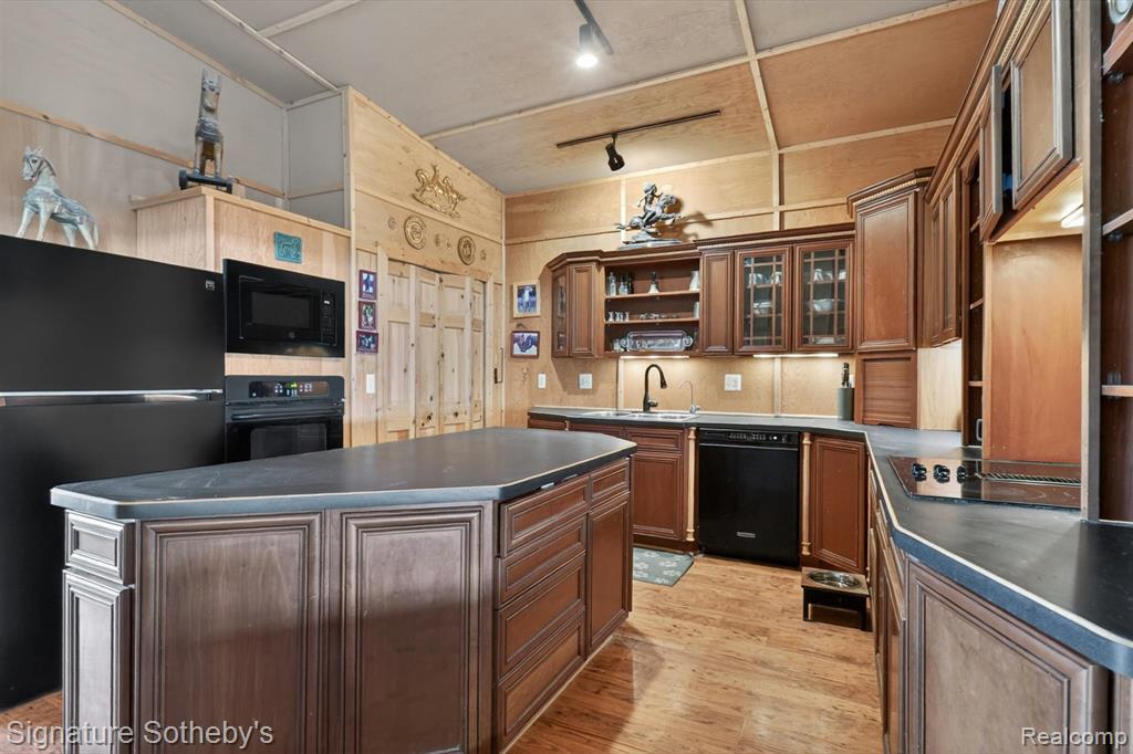 12700 Shaffer Road Davisburg, MI 48350 - Photo 70 of 99