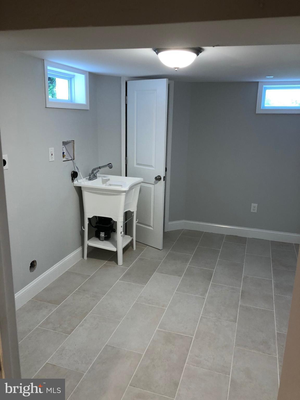 1933 Beverly Road Baltimore, MD 21228 - Photo 14 of 14 Interior (General)