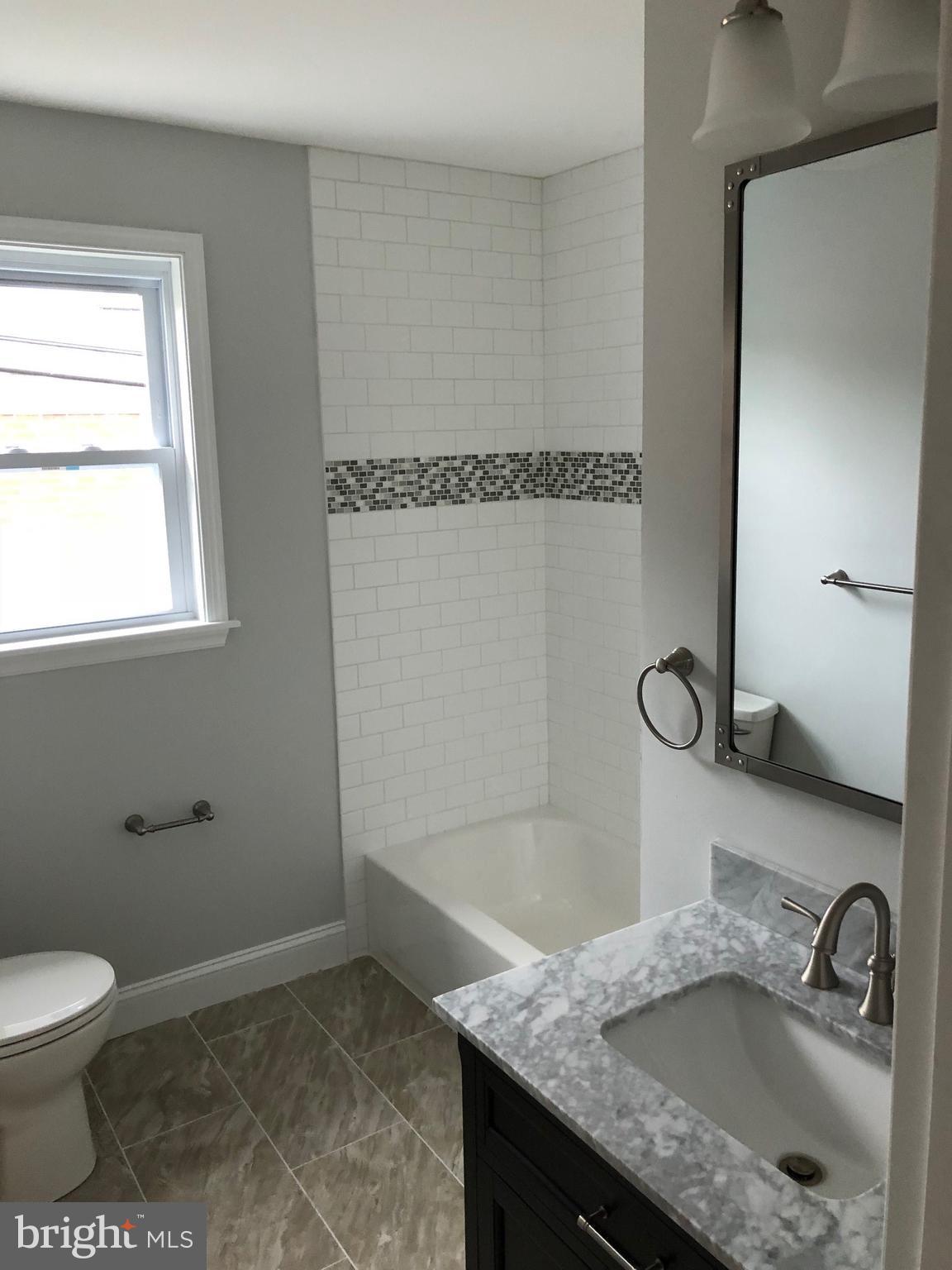 1933 Beverly Road Baltimore, MD 21228 - Photo 7 of 14 Bath