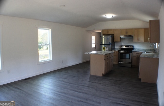 963 Holliday Road Dublin, GA 31021 - Photo 4 of 16