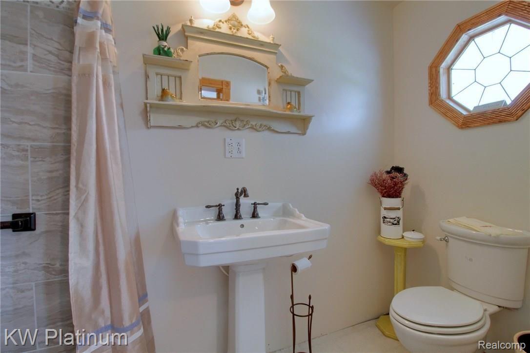 5957 Yager Road St. Clair, MI 48079 - Photo 15 of 33 Bathroom.jpg