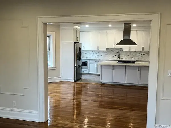 $4,000 | 180 Hilton Avenue, Unit A3, Hempstead, NY 11550