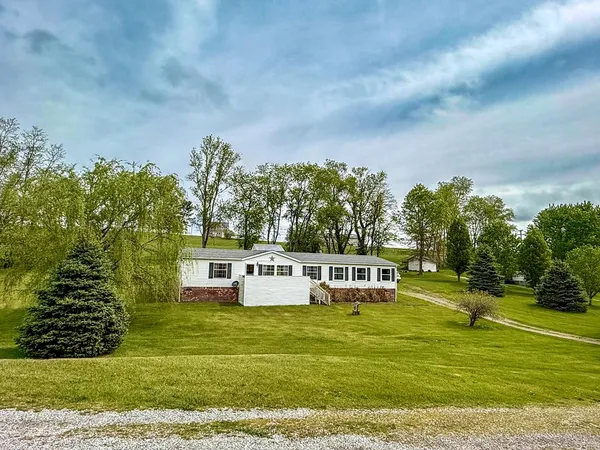 $215,000 | 184 Hazelnut Lane, Rural Retreat, VA 24368