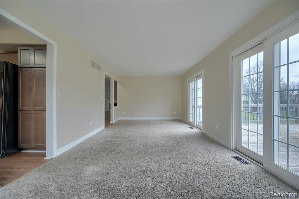 2201 Stonington Lane Rochester Hills, MI 48306 - Photo 10 of 31