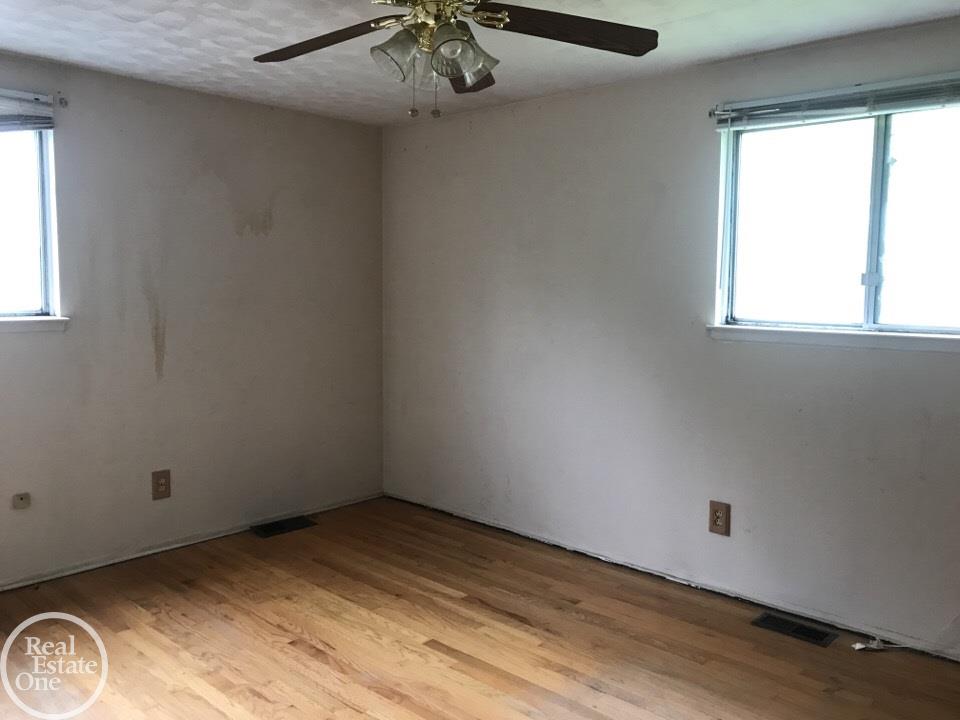 6841 Sterling Road Yale, MI 48097 - Photo 8 of 12