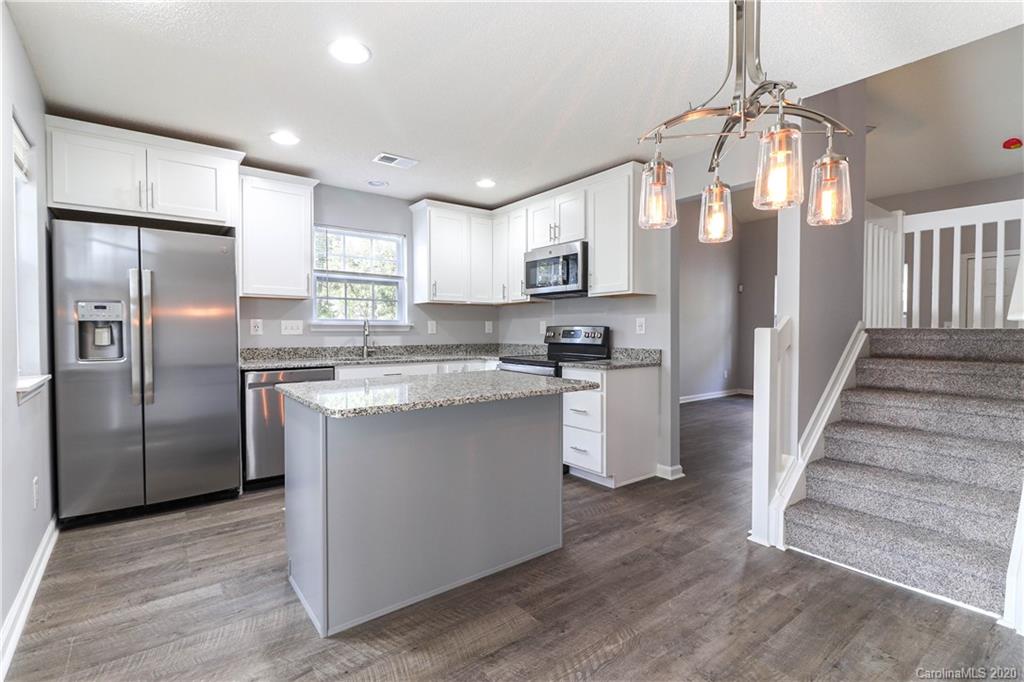 5151 Ficus Tree Lane Charlotte, NC 28215 - Photo 15 of 32