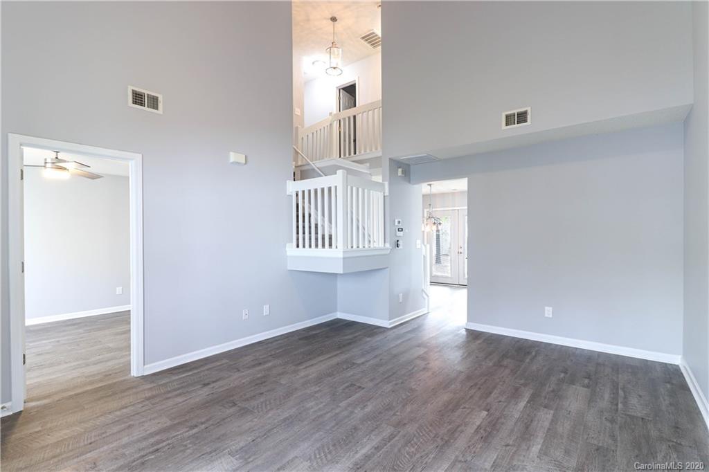 5151 Ficus Tree Lane Charlotte, NC 28215 - Photo 5 of 32