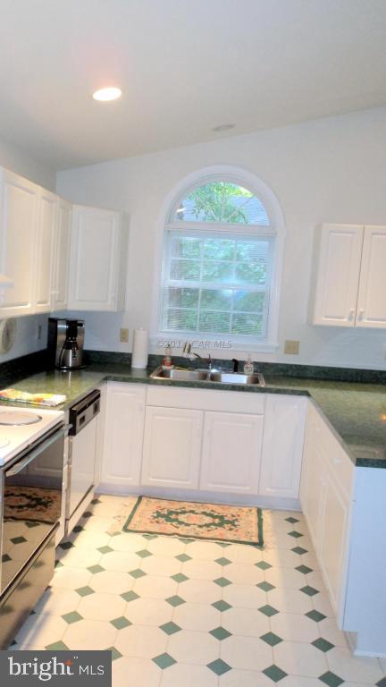 63 Beaconhill Road Ocean Pines, MD 21811 - Photo 3 of 15
