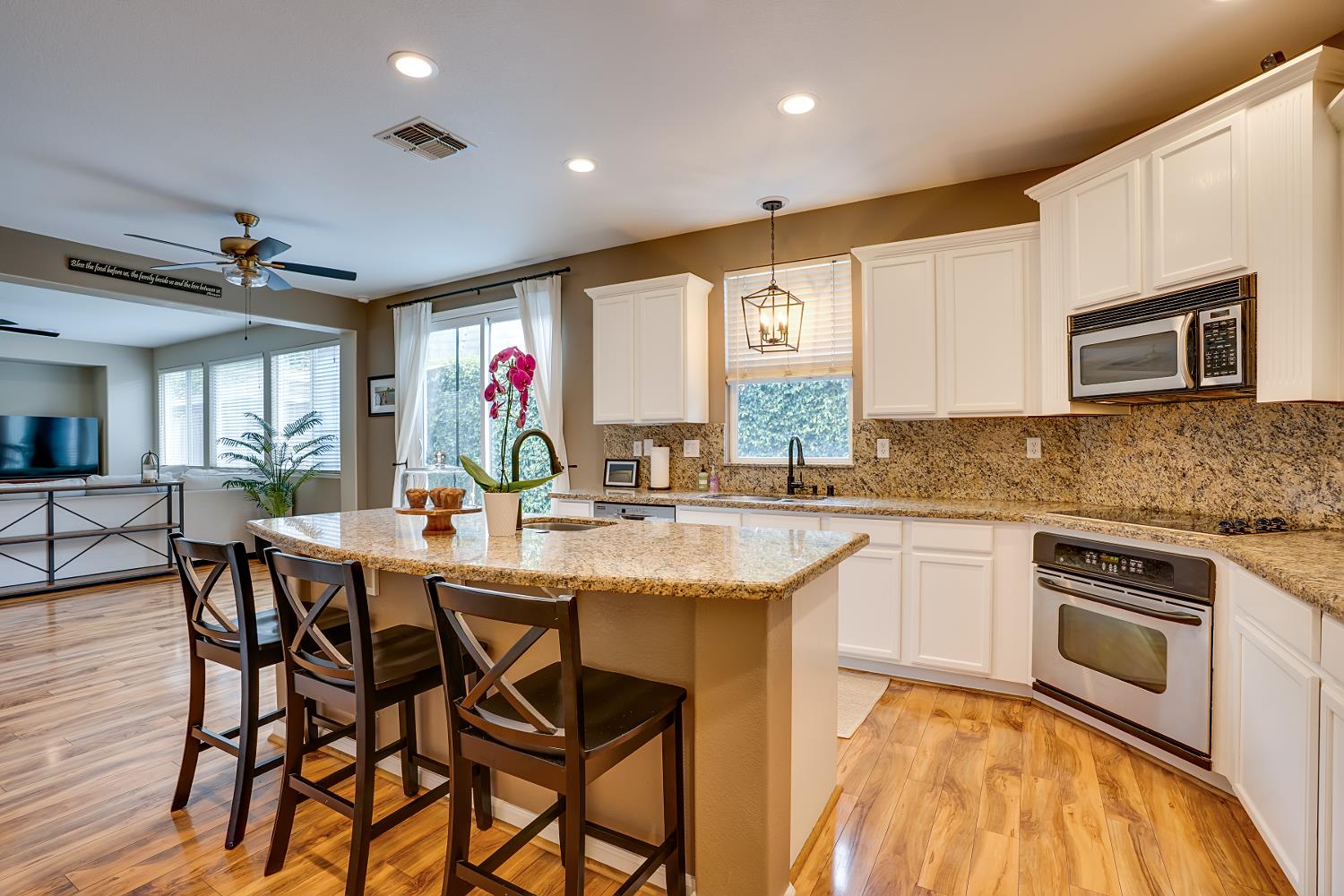 7524 Colbert Drive Rancho Murieta, CA 95683 - Photo 3 of 57