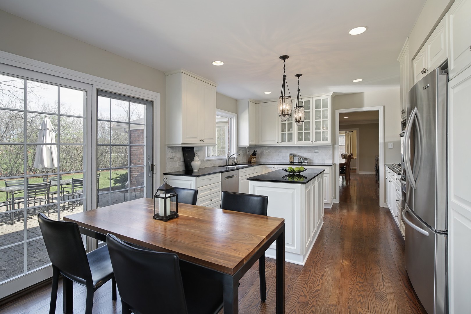 2806 Shannon Road Northbrook, IL 60062 - Photo 10 of 27