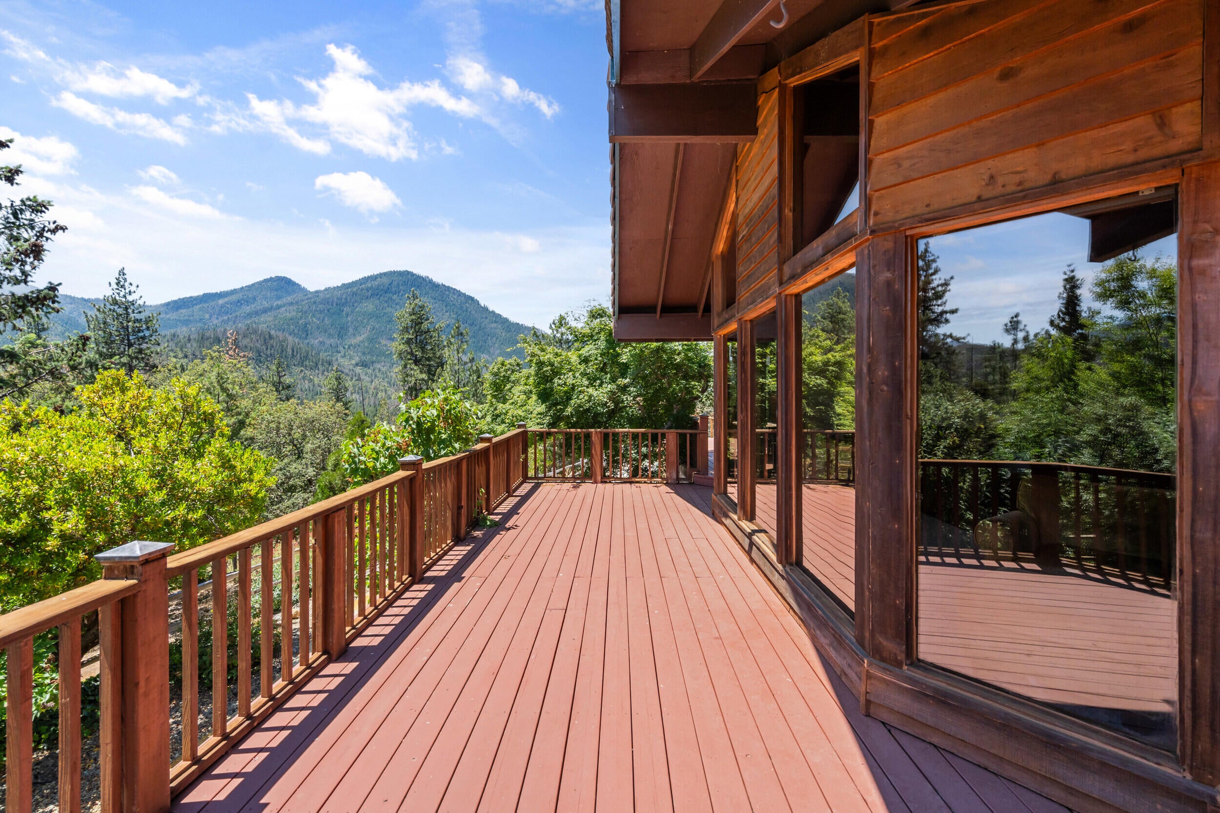 2389 Upper Applegate Road Jacksonville, OR 97530 - Photo 6 of 43 2389 upper applegate rd, jacksonville-07