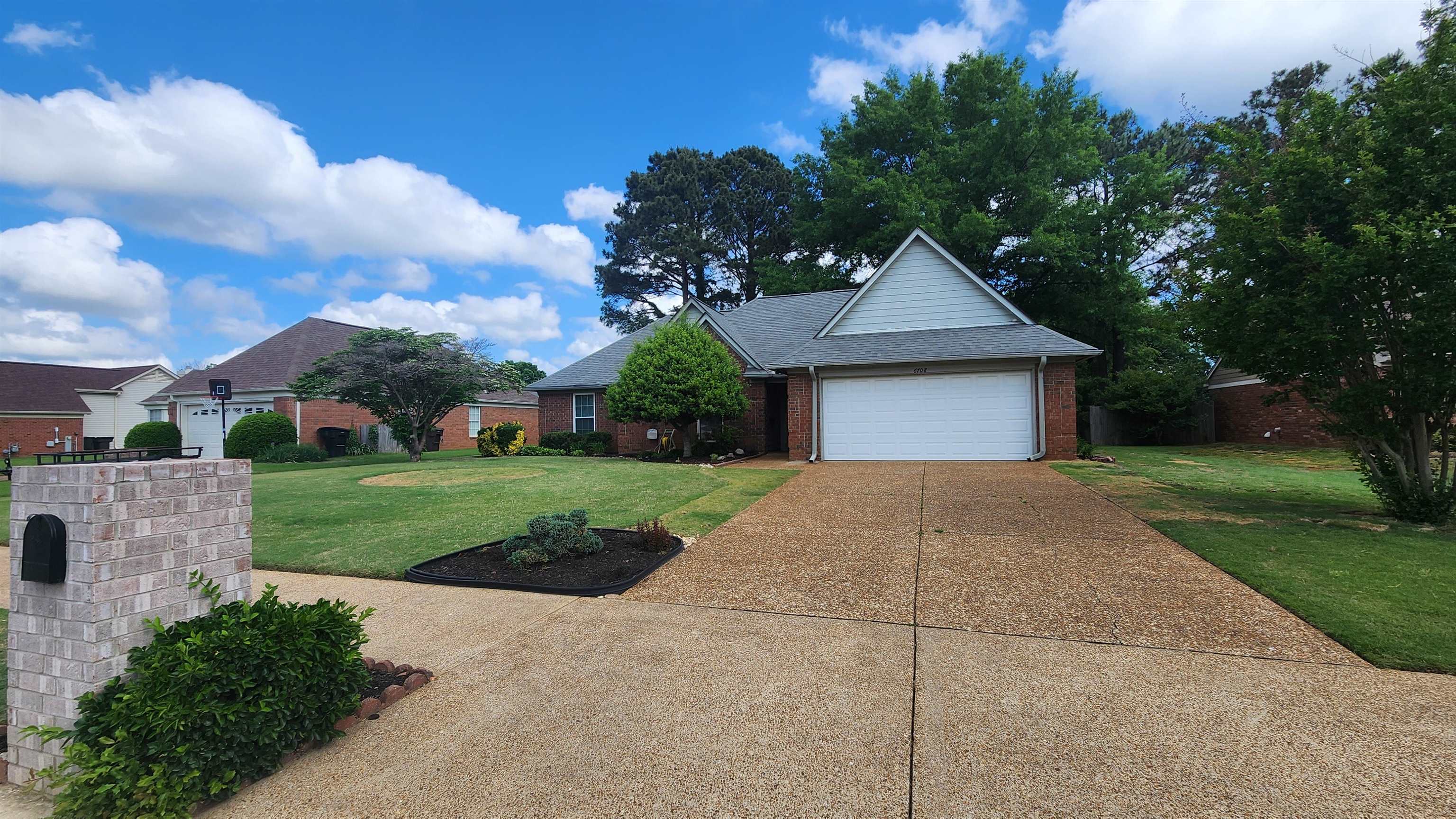 6708 Dawnhill Road Bartlett, TN 38135 - Photo 2 of 18