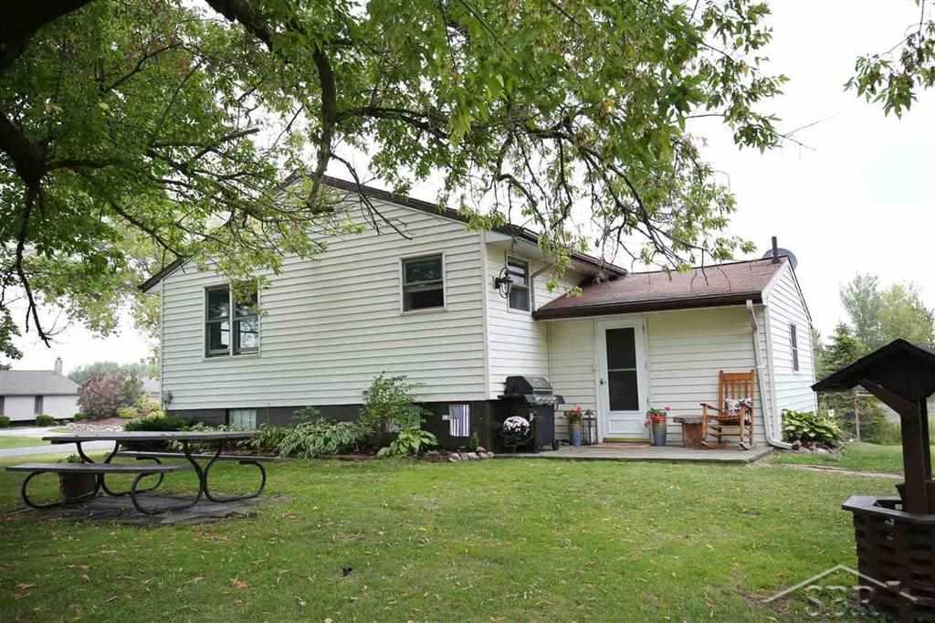 7070 Middle Road Hope, MI 48628 - Photo 14 of 21