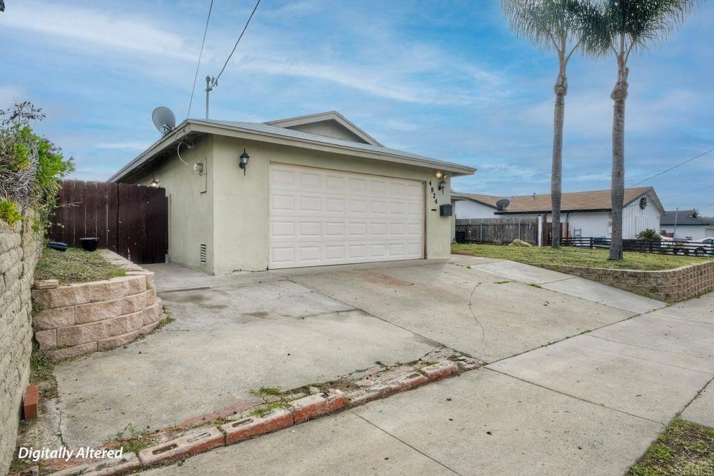4924 Verde Drive Oceanside, CA 92057 - Photo 4 of 35
