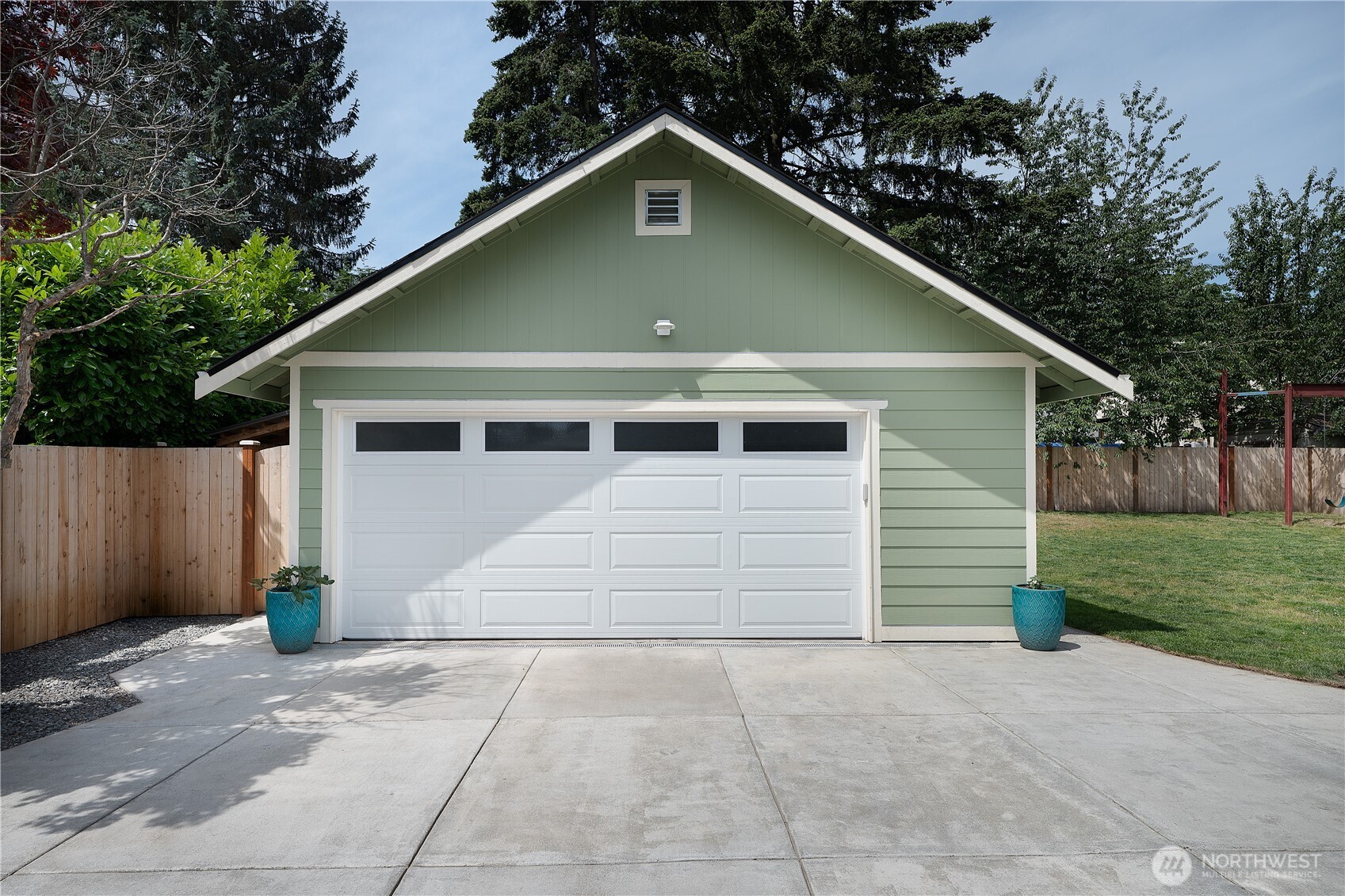 20818 77th Place West Edmonds, WA 98026 - Photo 28 of 39