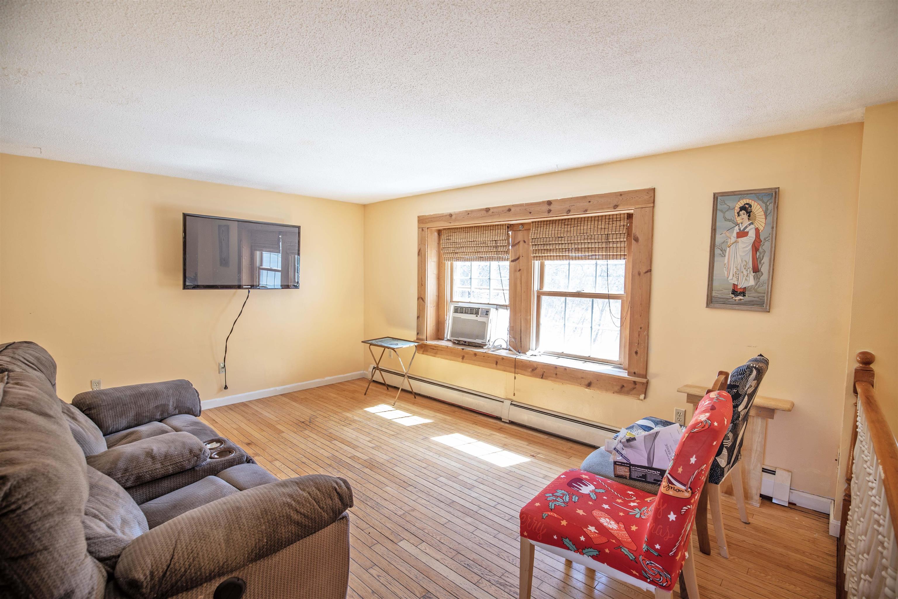 88 Drew Road Derry, NH 03038 - Photo 2 of 16
