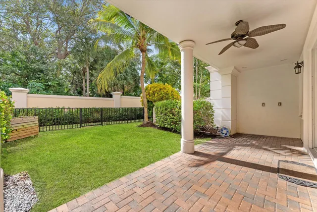 $975,000 | 604 Northeast Francesca Lane, Boca Raton, FL 33487