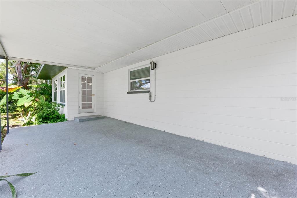 8231 31st Terrace North St. Petersburg, FL 33710 - Photo 44 of 55 a view of a room that has a window