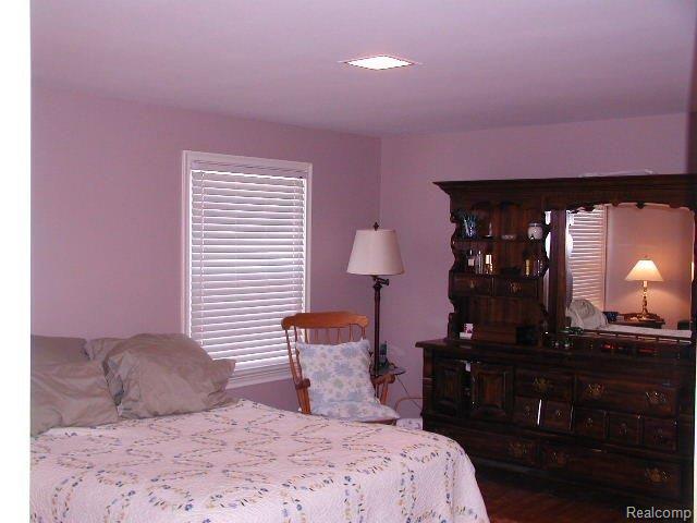 252 McMillan Road Grosse Pointe, MI 48236 - Photo 13 of 17 252 McMillan 013