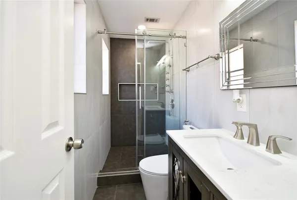 $2,500 | 3203 East Rangecrest Place, Sugar Land, TX 77479